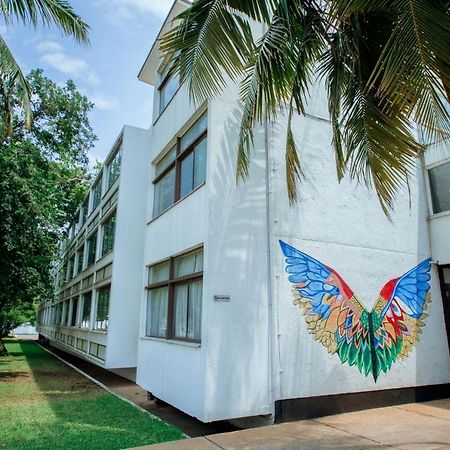 Lancaster Accra Hotel Exterior photo
