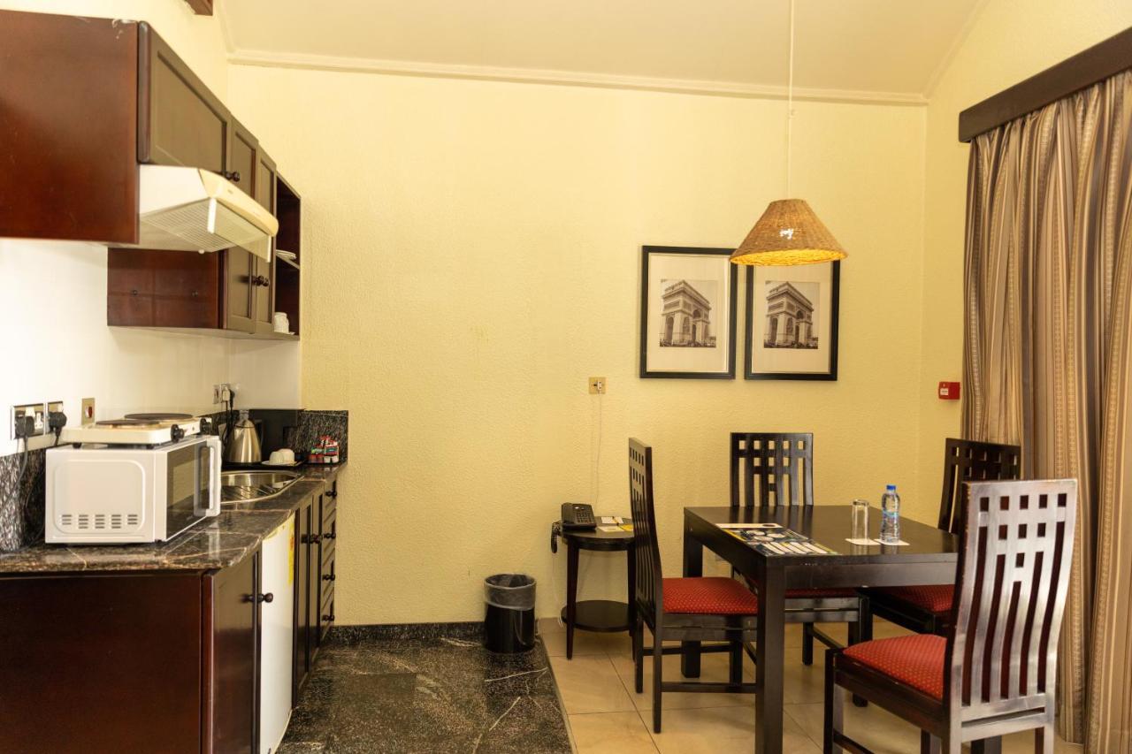 Lancaster Accra Hotel Exterior photo